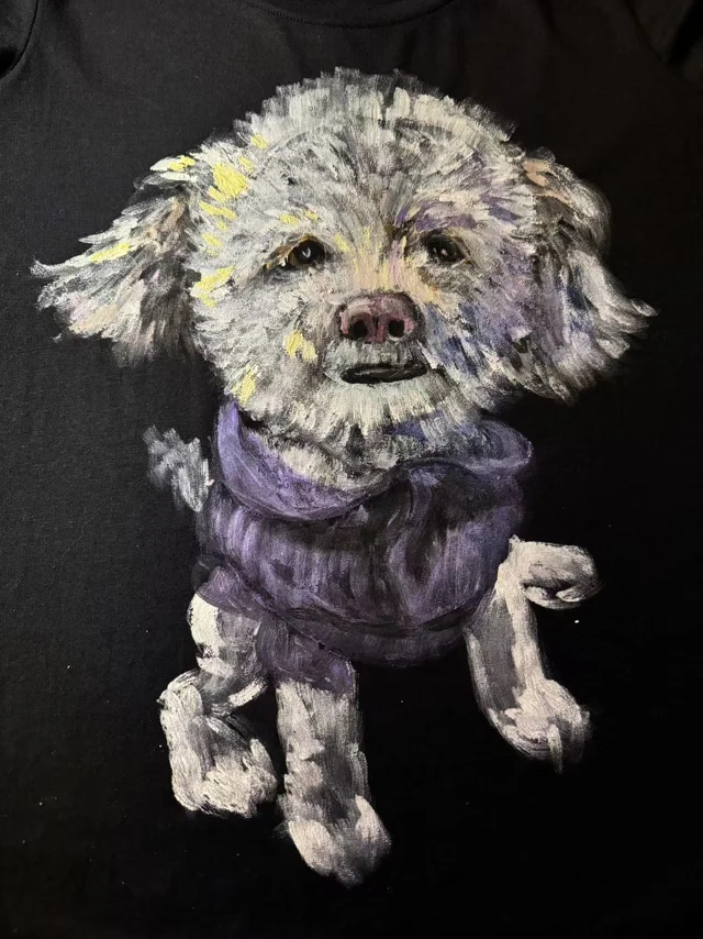 A dog in violet